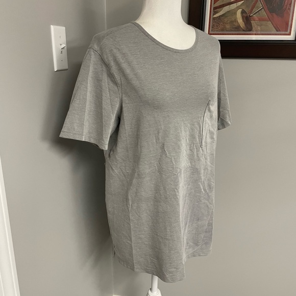 Lululemon athletica mens gray pocket tshirt short sleeve size Large - Picture 3 of 5